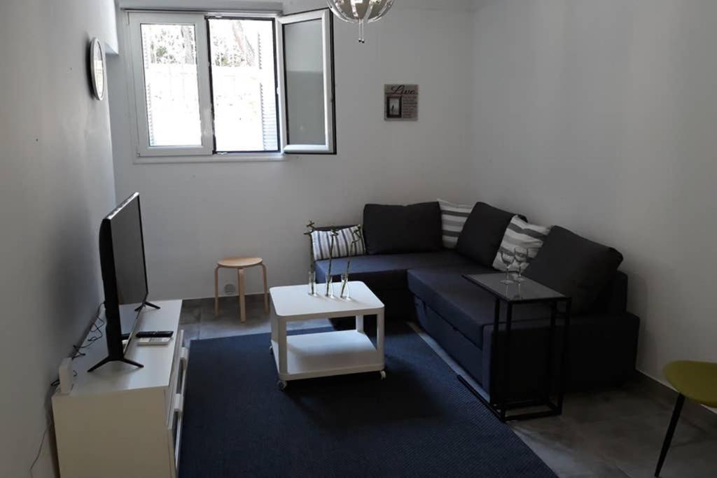 Cozy Apartment For 4 In Kolonaki, Lycabettus Atina Dış mekan fotoğraf
